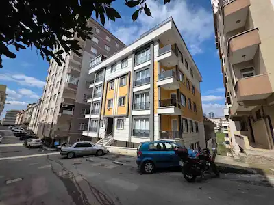 REMAX ŞİRVAN'DAN YEDİTEPE ÜNİVERSİTESİNE YAKIN 2+1 SATILIK DAİRE