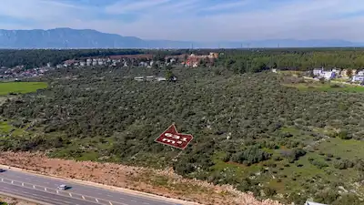 ŞEHİR HASTANESİ KARŞISI BULVARA CEPHE MÜSTAKİL TAPULU  631 M2 TARLA