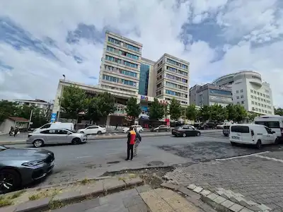 ESENYURT MERKEZ 200 M2 KIRALIK DÜKKAN