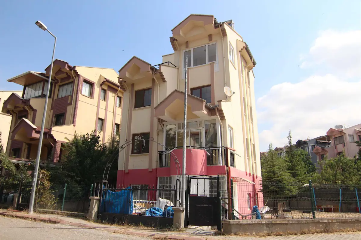 ERYAMAN ATA MAHALLESİ MAVİ LADİN SİTESİ TİCARİ VİLLA 