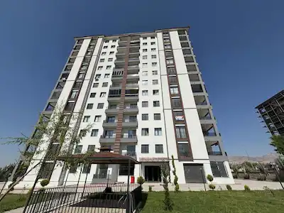 BOSTANBAŞI’NIN GÖZDE KONUMUNDA SIFIR ORURUMA HAZIR 4+1 LÜKS DAİRE