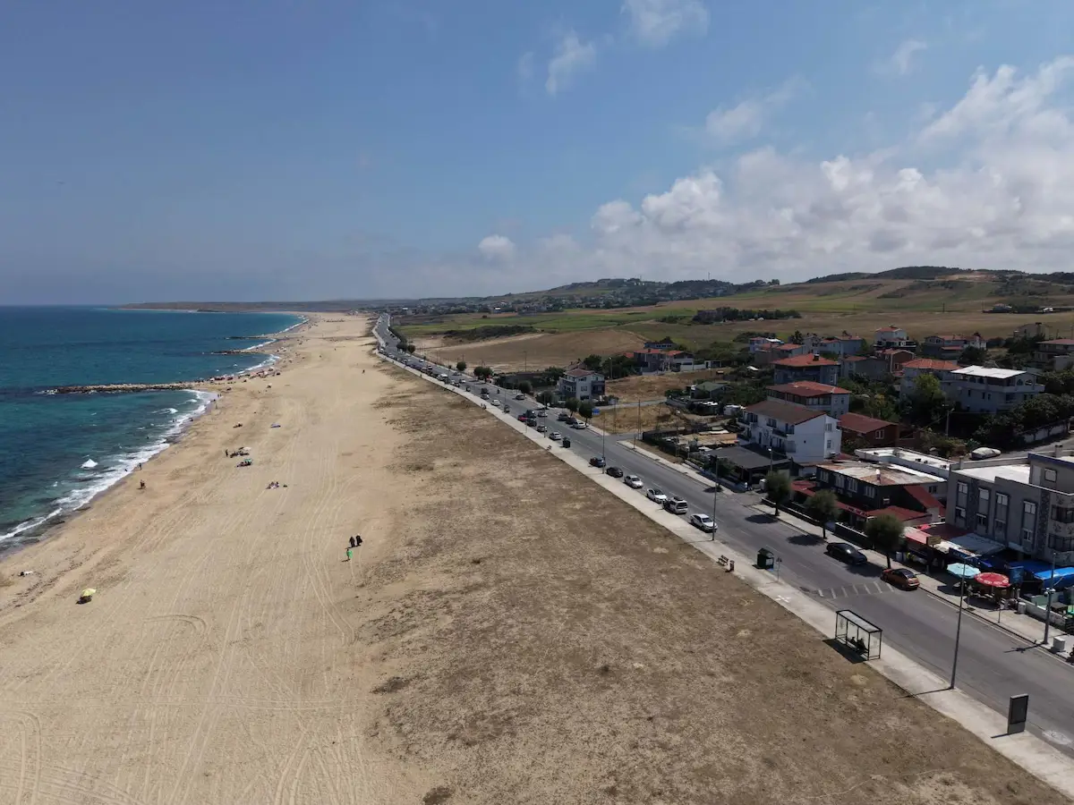 ARNAVUTKÖY KARABURUN YENİKÖY SAHİLİNDE DENİZE SIFIR FAAL OTEL 3