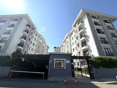 ÇEKMEKÖY ALEMDAĞ LİLYUM GARDEN SİTESİ 3+1 HAVUZ CEPHELİ KİRALIK