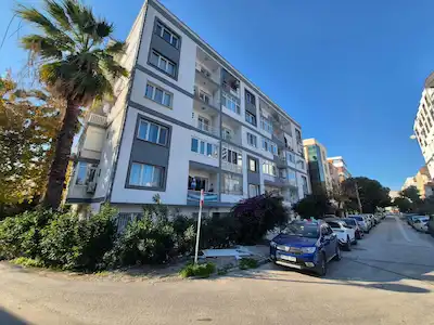 27 BAHÇELIEVLER’DE 2+1 SATILIK DAIRE