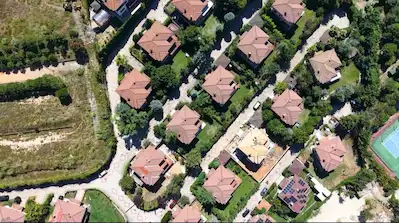PRESTIJLI SITEDE SATILIK DOĞA IÇINDE 7+2 VILLA