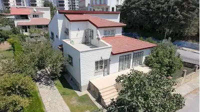 SÖKE'DE BAKIMLI, GENİŞ KULLANIM ALANINA SAHİP MÜSTAKİL 5+1 VİLLA!