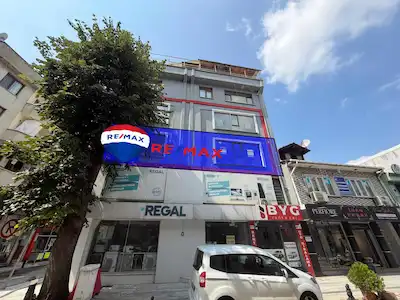 REMAX DIA'DAN DÜZCE MERKEZDE BÜYÜK CAMİ YANI 145 M² KÖŞE KONUM TİCARİ ALAN