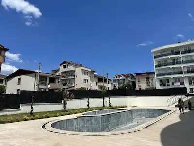 BAŞİSKELE YEŞİLYURTTA HAVUZLU , EBEVEYN BANYOLU SATILIK 4+1 DUBLEKS DAİRE