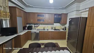 REMAX İLKE'DEN KAYAKYOLU'NDA 4+1 SATILIK DAİRE