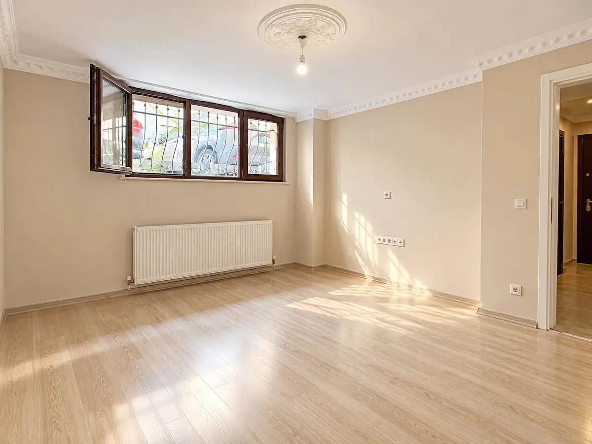 DOĞAN ARASLI BLV. YAKIN TEK DAİRE ÜZERİ 2+1 BAHÇE KATI DAİRE