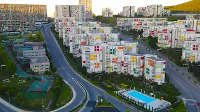 ÖZLEM KILIÇ REMAX- NARCITY 'DE BAKIMLI , MASRAFSIZ BOŞ 2+1