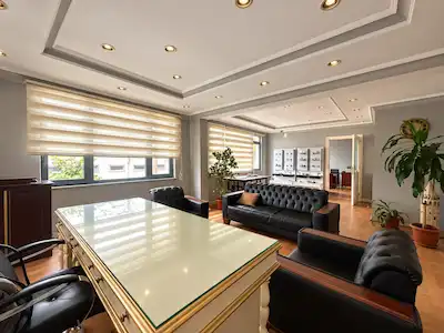 FATİH AKSARAY KÜÇÜKLANGA'DA 310 M² DEPO VE OFİS ALANLI TİCARİ İŞYERİ