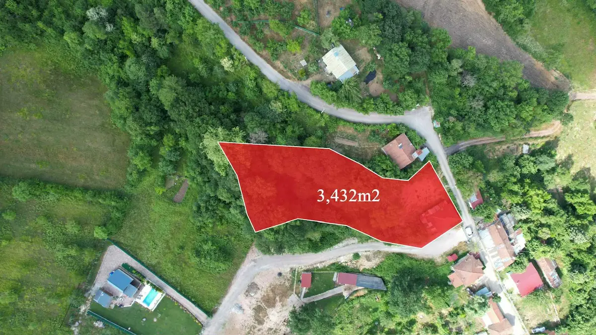 İZMİT ORHANİYEDE SATILIK 3.432 M2 ARSA İÇİNDE YAPI MEVCUT
