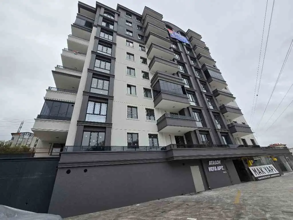 DİLAY BAŞTEKİN'DEN HASKÖYDE MERKEZİ KONUMDA SATILIK 2+1