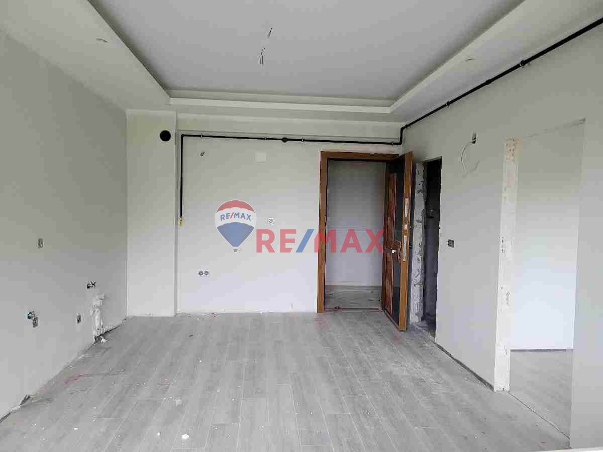 SEVCANGÜRLEVKTNHAVUZLU SİTEDE LÜKS 1+1 SATILIK DAİRE