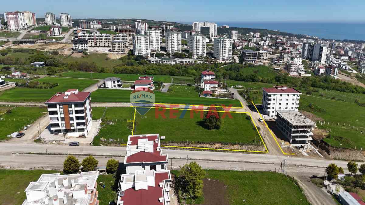 PAMUKLU BULVARINDA SİTE YAPIMINA UYGUN SATILIK ARSALAR