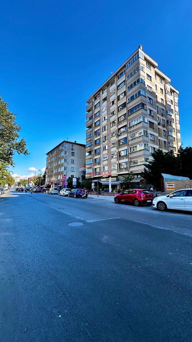 İÇERENKÖY’DE KİRALIK 4+1 OFİS