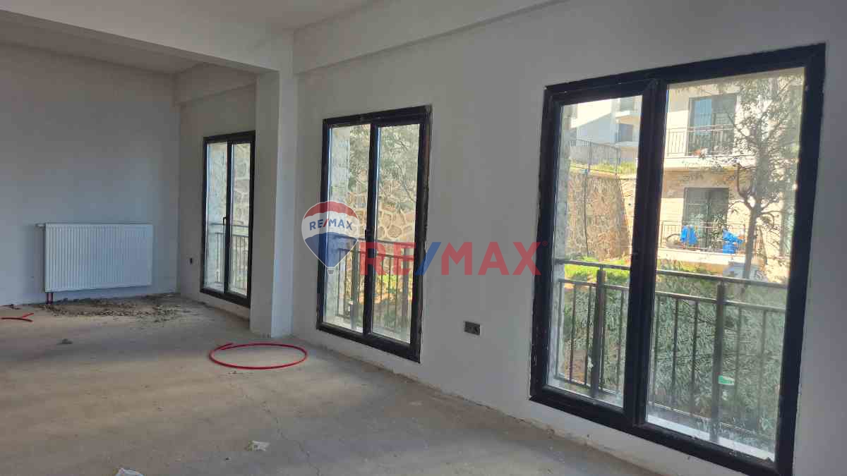 BAYRAKLI ŞEHIR HASTANESI YAKINI TOKİ 5. ETAPTA KIRALIK İŞ YERI