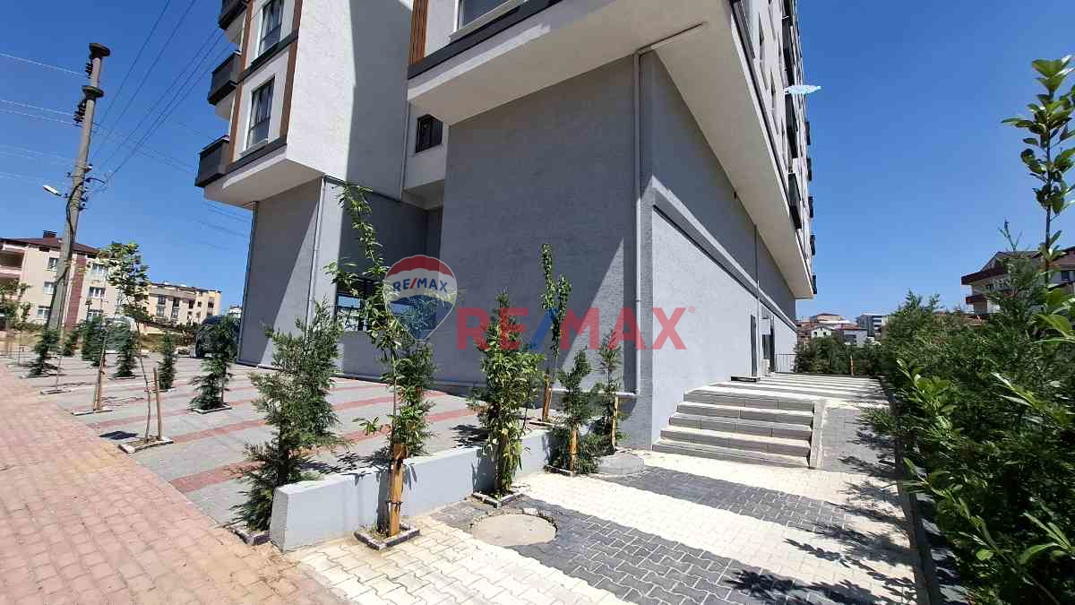 İNÖNÜ MAH. TÜVTÜRK YAKINI 2+1 ARAKAT