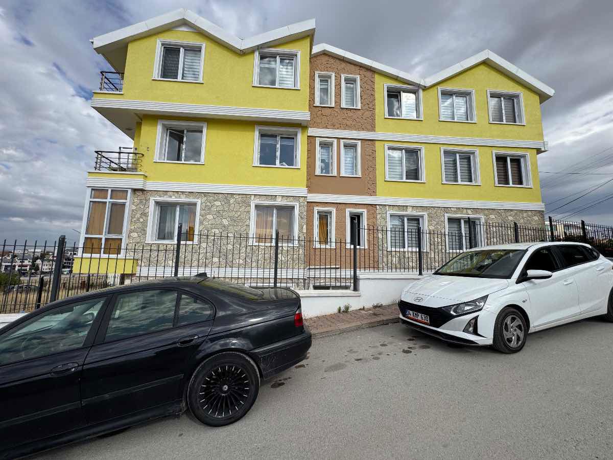 YAŞAMKENT 2+1 YÜKSEK KIRA GETIRLI FIRSATI DAİRE