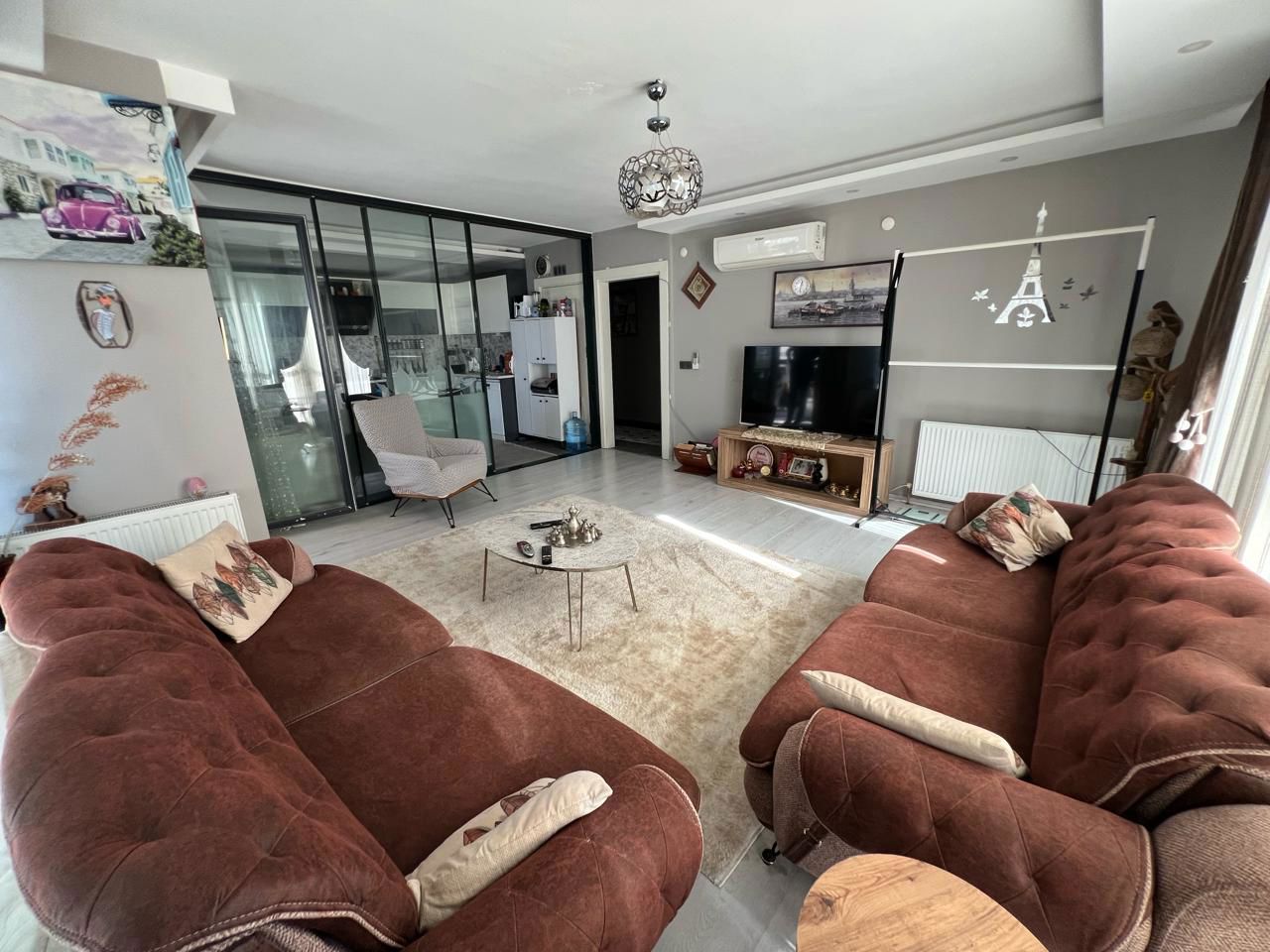 MERKEZI KONUMDA GENIŞ VE FERAH 3+1 MODERN DAIRE, HAVUZ & OTOPARK