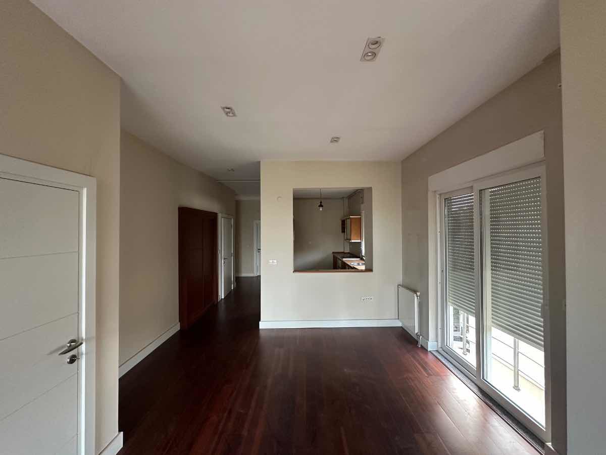 ATAŞEHIR’IN KALBINDE  OTURUMA HAZIR SATILIK MÜSTAKIL VILLA