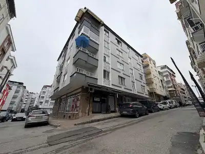 56’LARDA GENİŞ 4+1 KİRALIK DAİRE