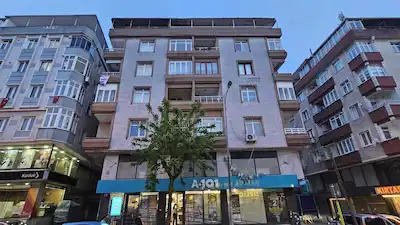KÜÇÜKÇEKMECE YEŞİLOVA MAH. REYHAN CAD. ÜZERİNDE 3+1 SATILIK DAİRE