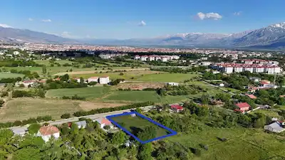 REMAXDEM'DEN ŞEHRİN YÜKSELEN LOKANSYONUNDA 1446 M2 KONUT ARSASI