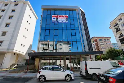 ATALARDA KURUMSAL FİRMALARA UYGUN 792 M² TİCARİ BİNA