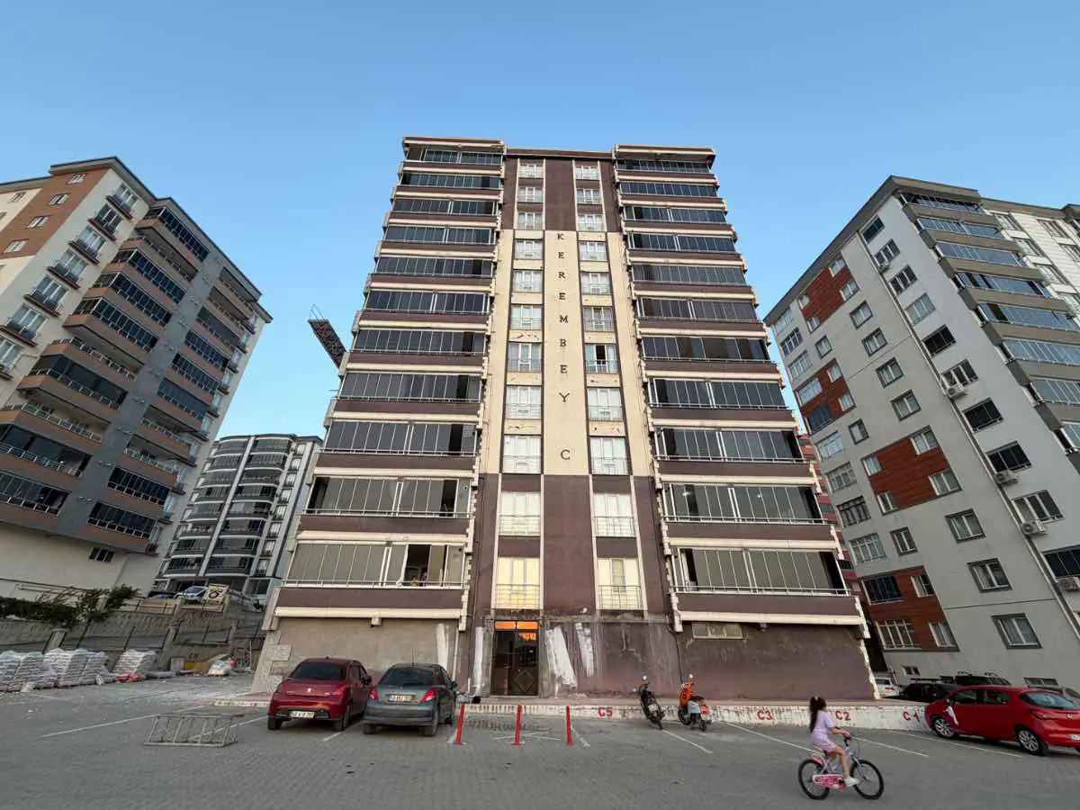 REMAX EDE'DEN TEKEREK MAHALLESİNDE SATILIK 4+1