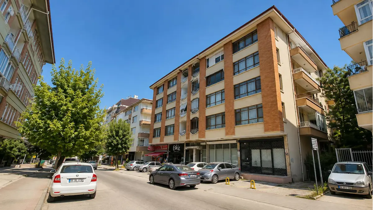 KUZGUN CADDESİ ÜZERİNDE 4+1 SATILIK DAİRE