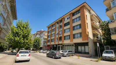 KUZGUN CADDESİ ÜZERİNDE 4+1 SATILIK DAİRE