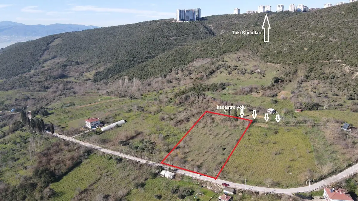KOCAELİ İZMİT AKPINAR MAHALLESİNDE 5.241 M² TARLA