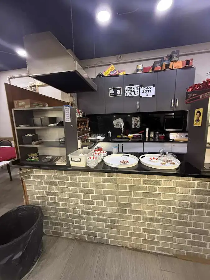 PENDİK KAVAKPINAR’DA 200 M² KİRACILI SATILIK DÜKKAN | 40.000 TL HAZIR KİRA GELİRİ