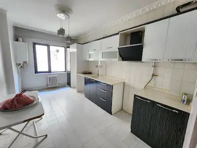 REMAX İLKE'DEN ŞEHİR MERKEZİ'NDE 3+1 FULL YAPILI KİRALIK DAİRE