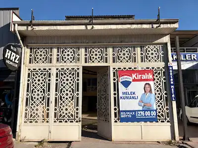 ARİFİYE DÖRTYOL OTO SANAYİDE KOMPLE KİRALIK TİCARİ BİNA