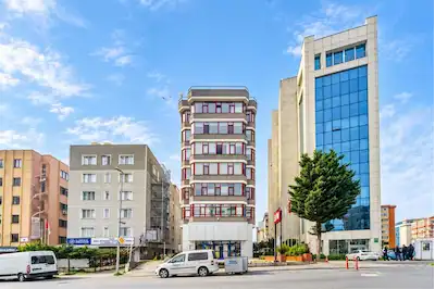 BOSTANCI KÖPRÜSÜ VE METROYA YAKIN KİRALIK 300 M² OFİS KATI