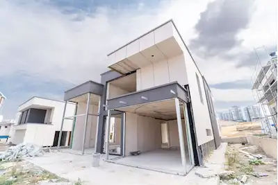 ALACAATLI’DA SATILIK SIFIR 6+1 LÜKS VİLLA / REMAX ENBATI