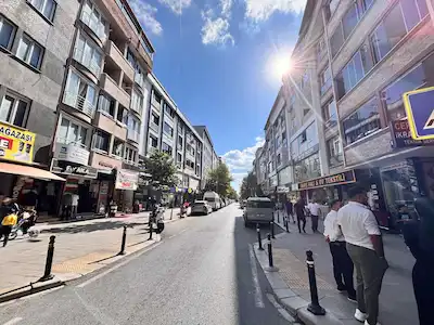 FEVZİ CAKMAK CADDESİ 1100 M2 4 KATLI KİRALIK DÜKKAN