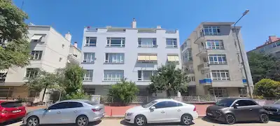 KENNEDY CADDESİ'NDE 3,5+1 - 93 M² NET - FERAH, KİRALIK DAİRE