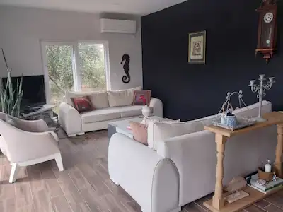 KİRİŞÇİLER'DE MÜSTAKİL YAŞAM :3+1 TEK KATLI EV AYRICA 12 M2 ATÖLYELİ GENİŞ BAHÇE