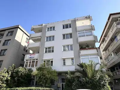 BOSTANLI DERE YAKINI PARK CEPHELİ 3+1 ARA KAT FERAH SATILIK DAİRE 