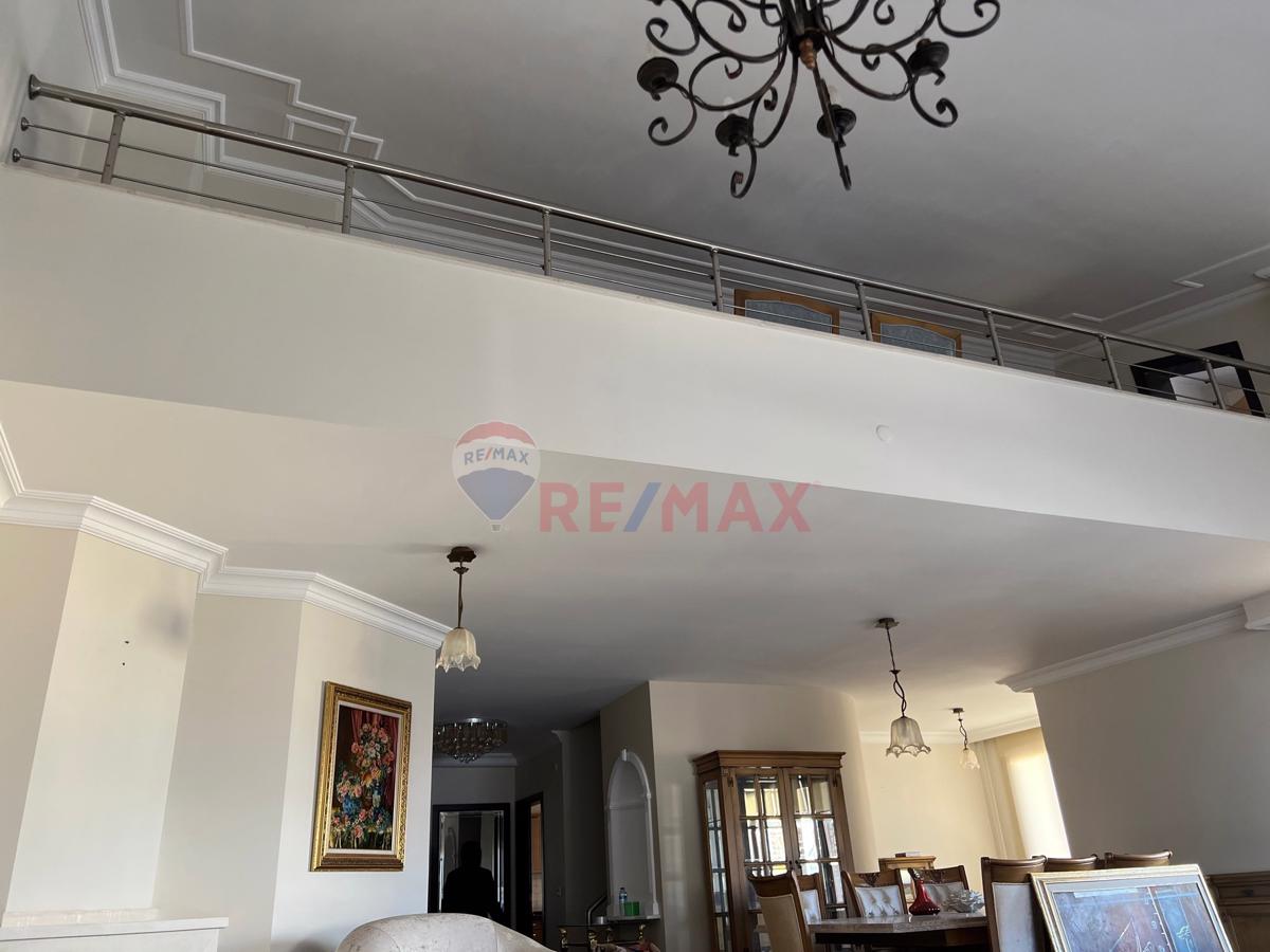 YILDIZEVLER MAHALLESİNDE SATILIK 6+1 TERASLI YAPILI DUBLEKS !