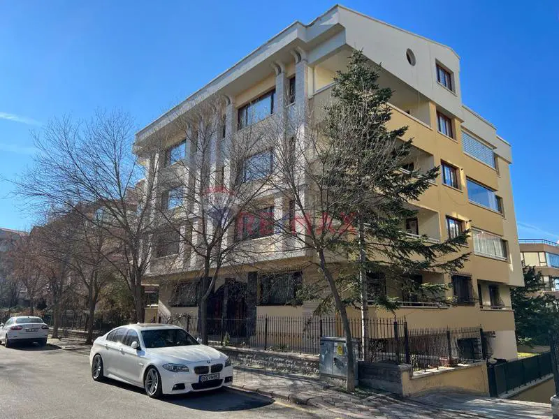YILDIZEVLER MAHALLESİNDE SATILIK 6+1 TERASLI YAPILI DUBLEKS !
