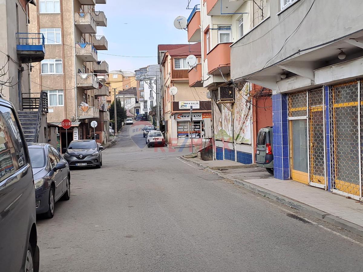 GEBZE BEYLİKBAĞI MAHALLESİNDE SATILIK 5 KATLI BİNA