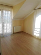 İZMİT ALİKAHYA MERKEZİ KONUMDA 3+1 GENİŞ EŞYALI SATILIK DAİRE