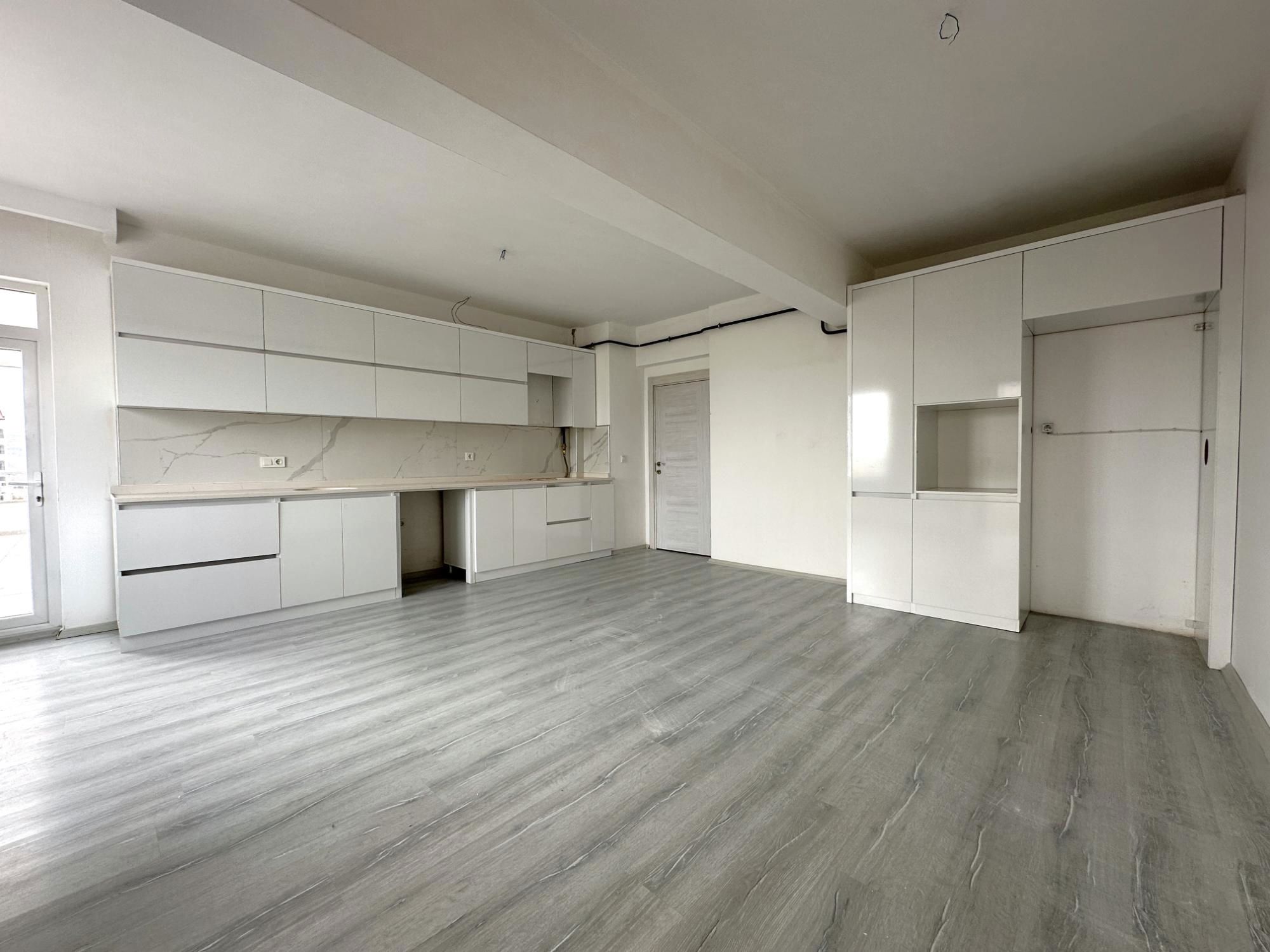 REMAX CENTRAL'DAN ŞEYH Ş. MAH.'DE SİTE İÇİNDE 4.5+1 LÜKS DAİRE