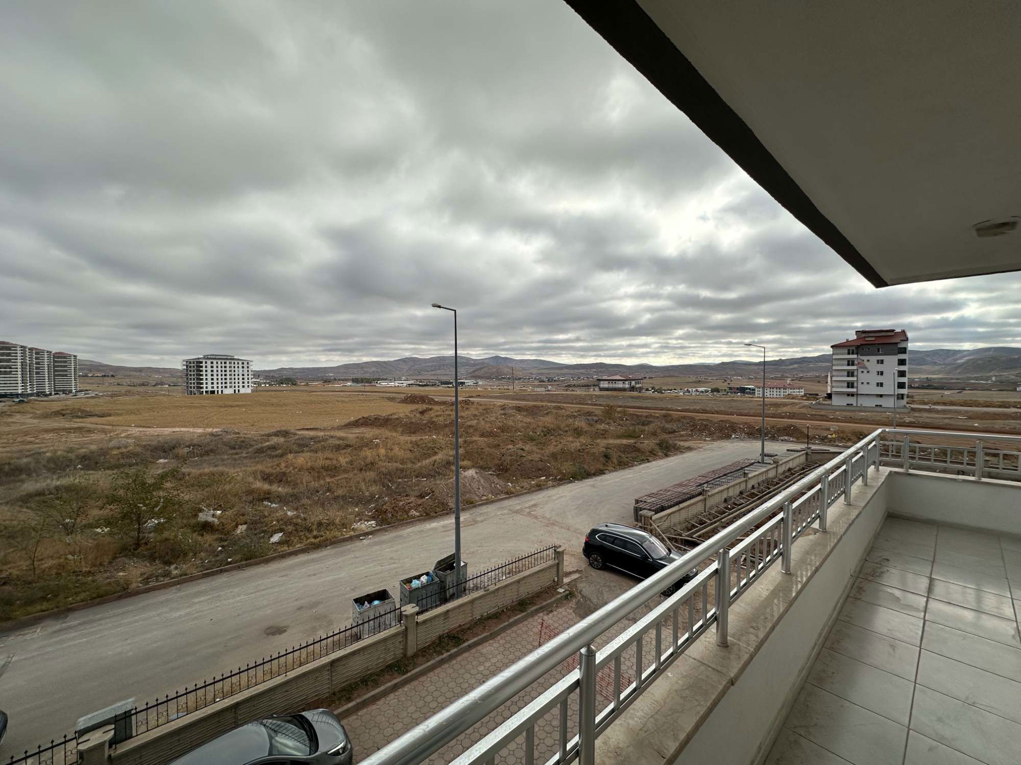 REMAX CENTRAL'DAN ŞEYH Ş. MAH.'DE SİTE İÇİNDE 4.5+1 LÜKS DAİRE