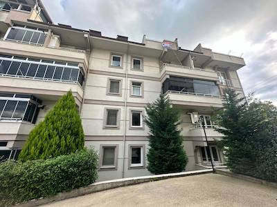 YEŞİLYURT MAHALLESİNDE NEZİH SİTE İÇERİSİNDE BAKIMLI 3+1 KİRALIK DAİRE